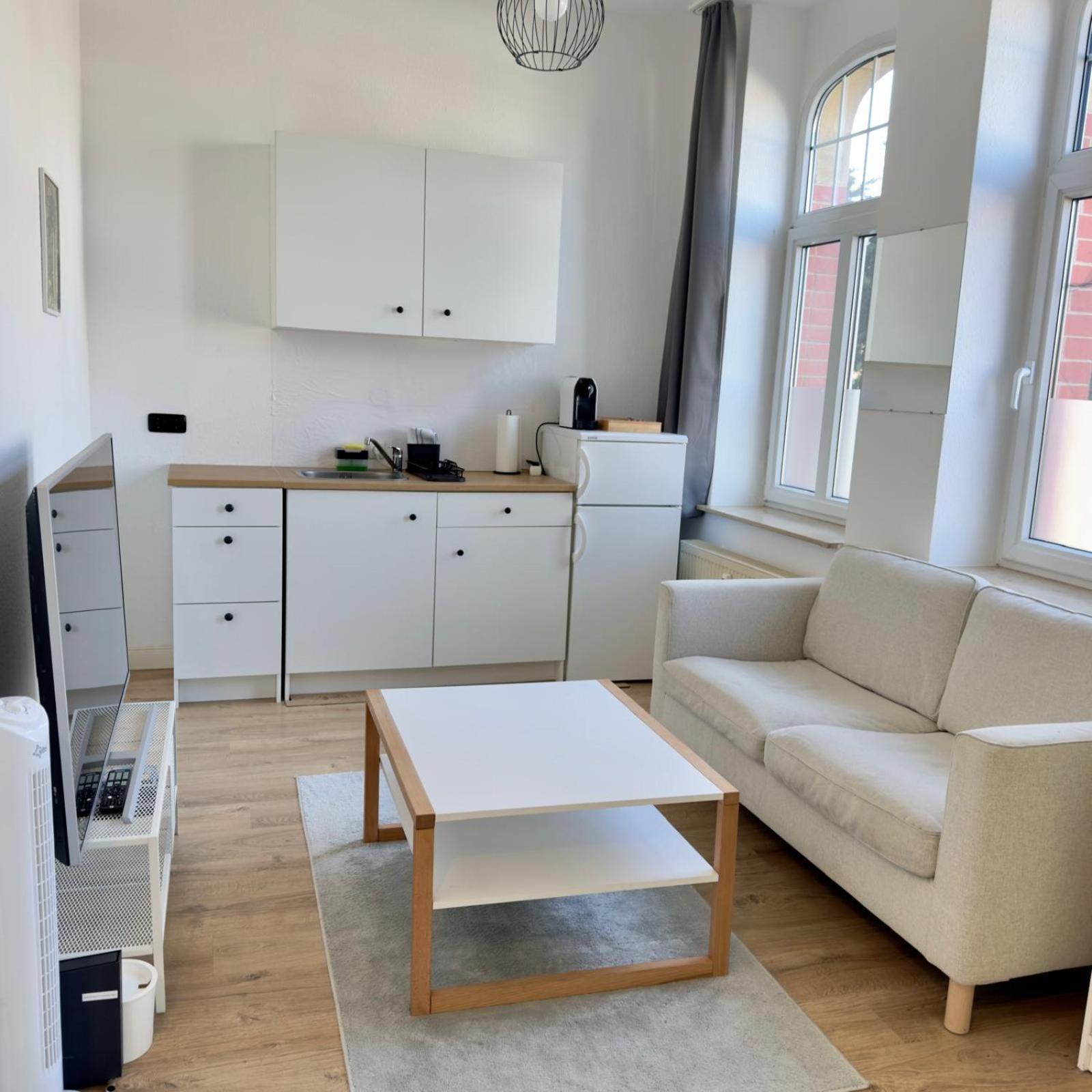 Raha Apartments - Modernes Studio-Apartment - Hbf - Gratis Parkplatz Erfurt Buitenkant foto